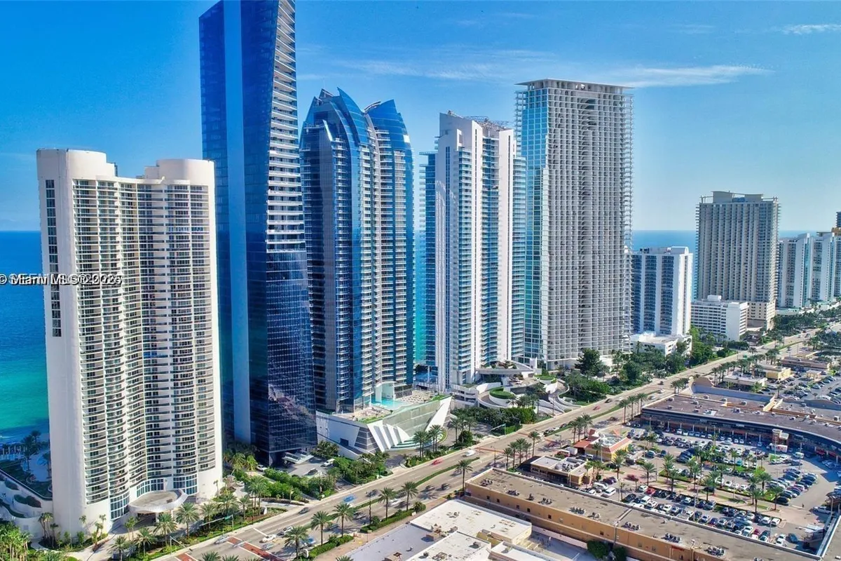 17201 Collins Ave+DEN # 1403, Sunny Isles Beach FL 33160