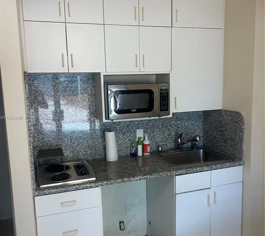 9801 Collins Ave, Bal Harbour FL 33154