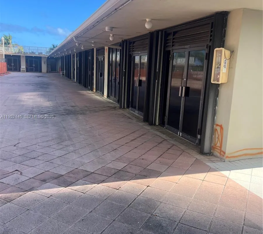 9801 Collins Ave, Bal Harbour FL 33154