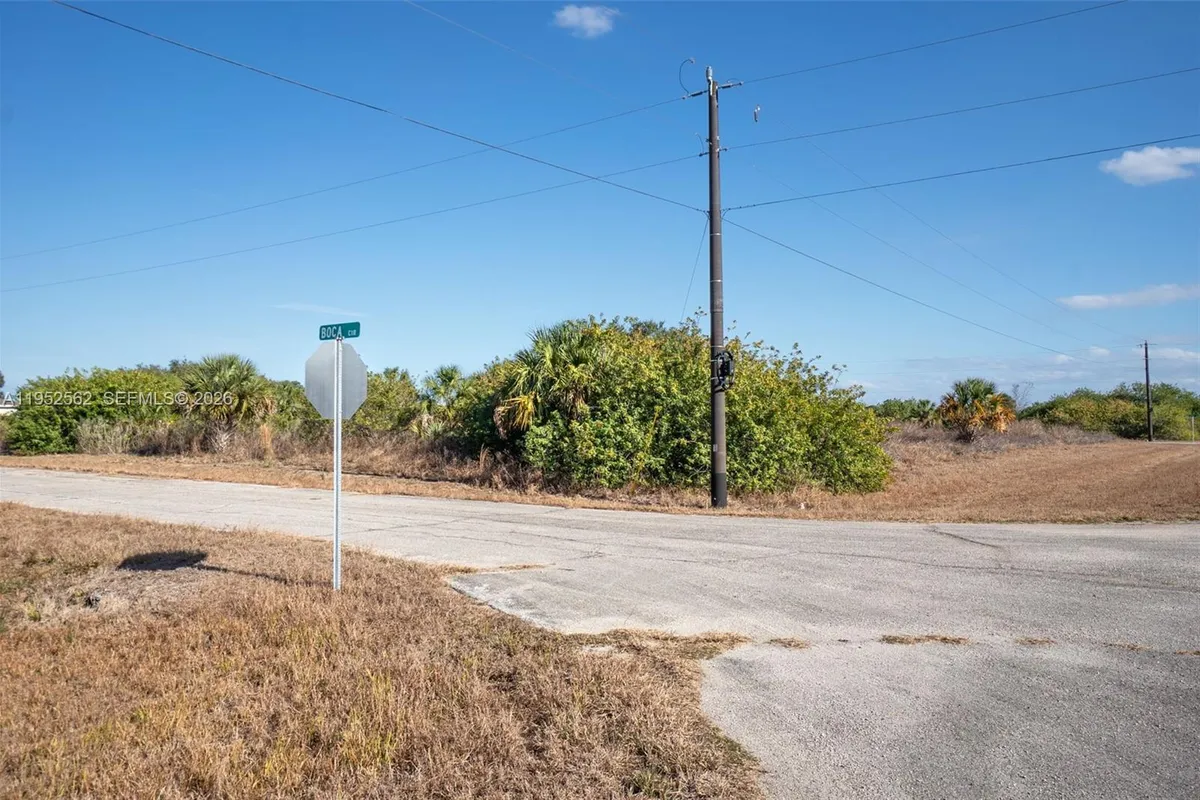 403 Boca Cir, La Belle FL 33935