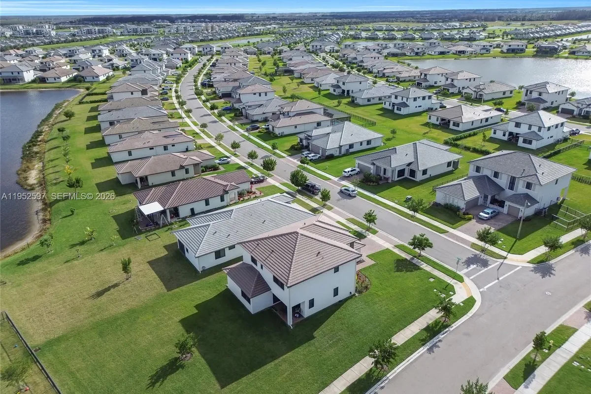 5206 Karlia Dr, Ave Maria FL 34142