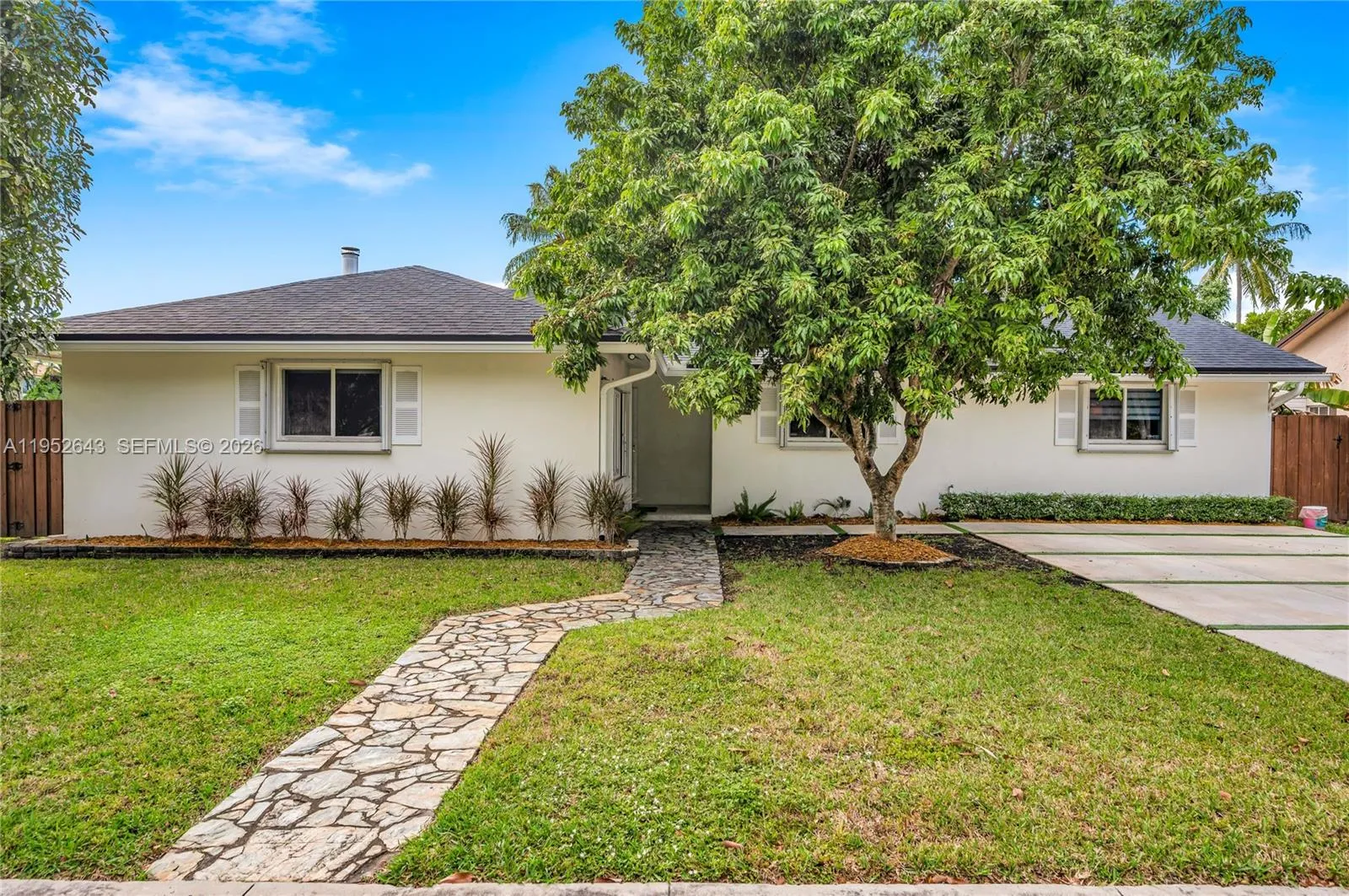 15930 SW 90th Ave, Palmetto Bay FL 33157