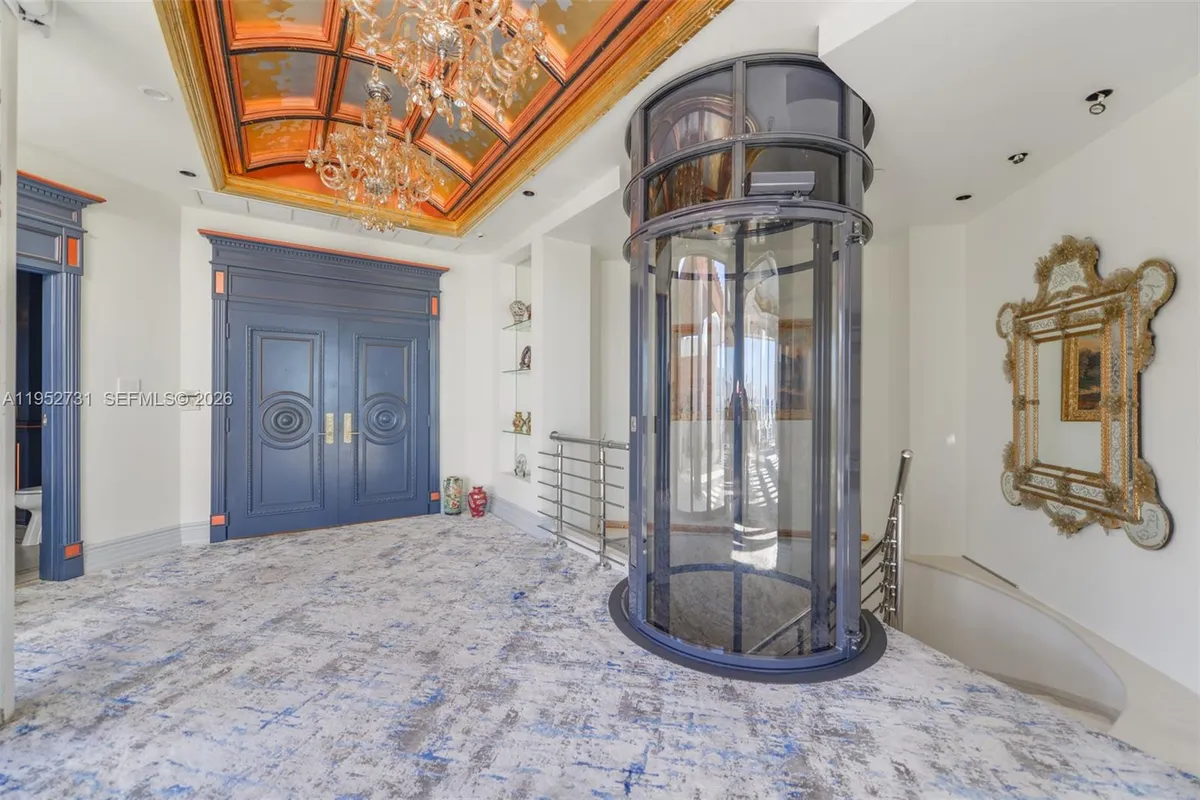 2800 Island Blvd, Aventura FL 33160