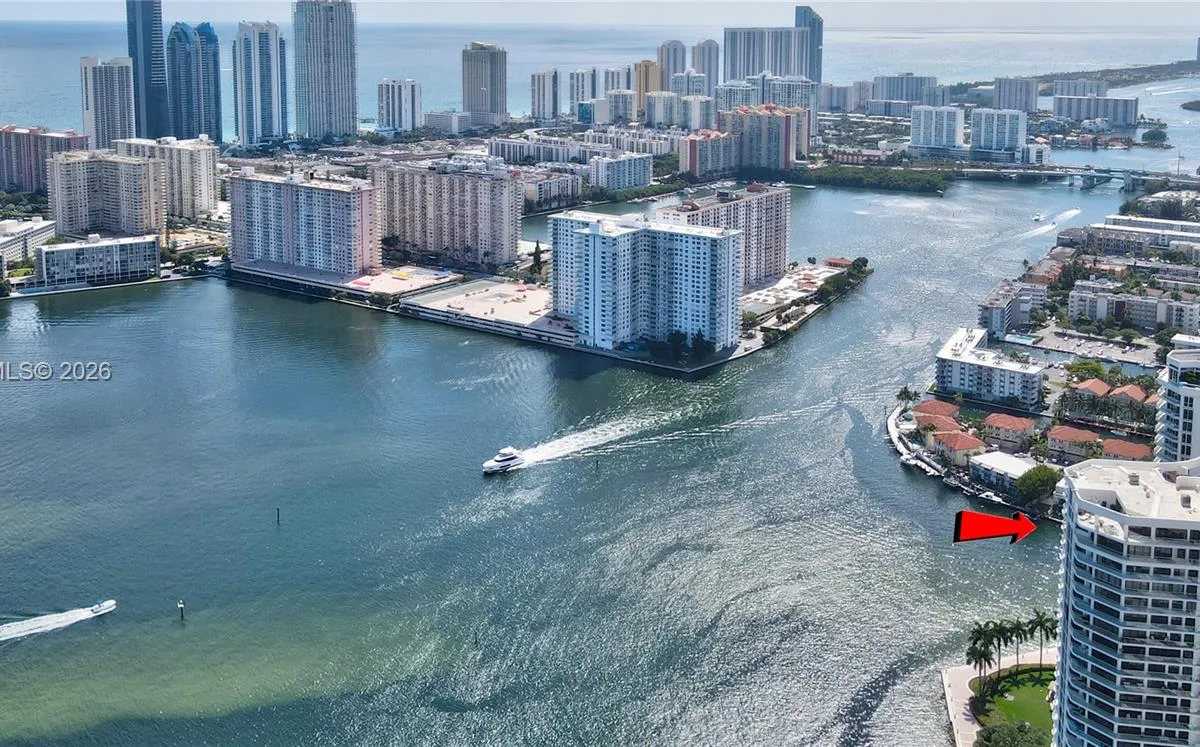 2800 Island Blvd, Aventura FL 33160