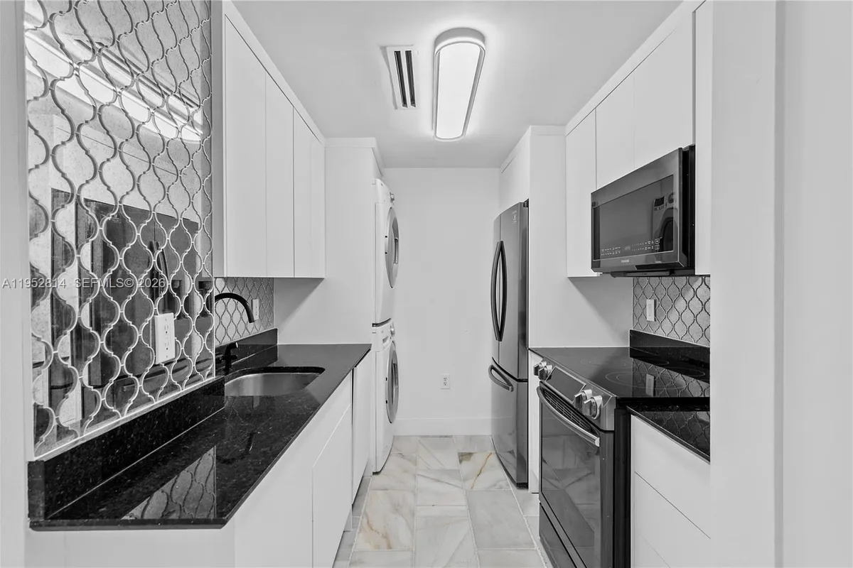 10275 Collins Ave # 1035, Bal Harbour FL 33154