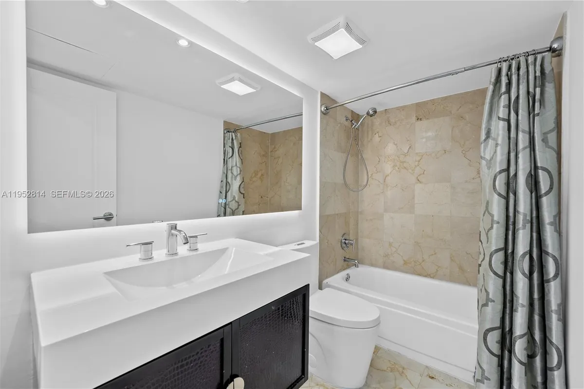 10275 Collins Ave # 1035, Bal Harbour FL 33154