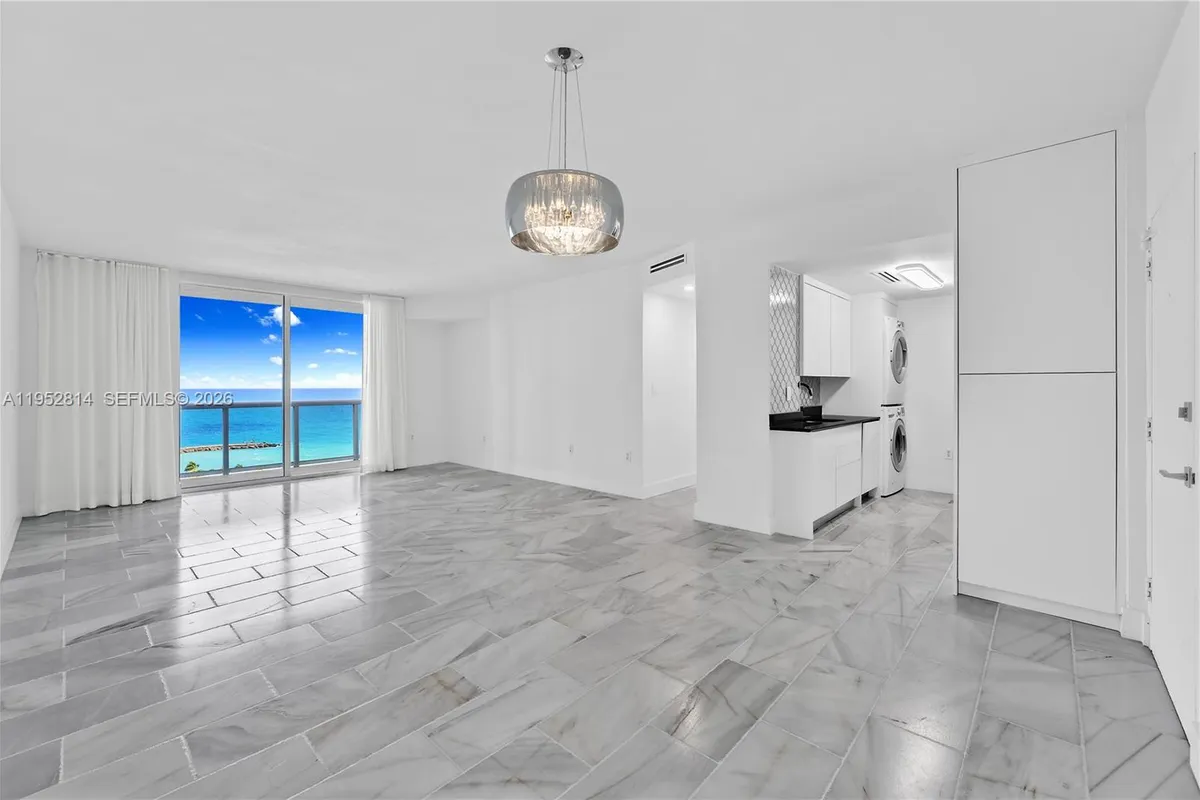 10275 Collins Ave # 1035, Bal Harbour FL 33154