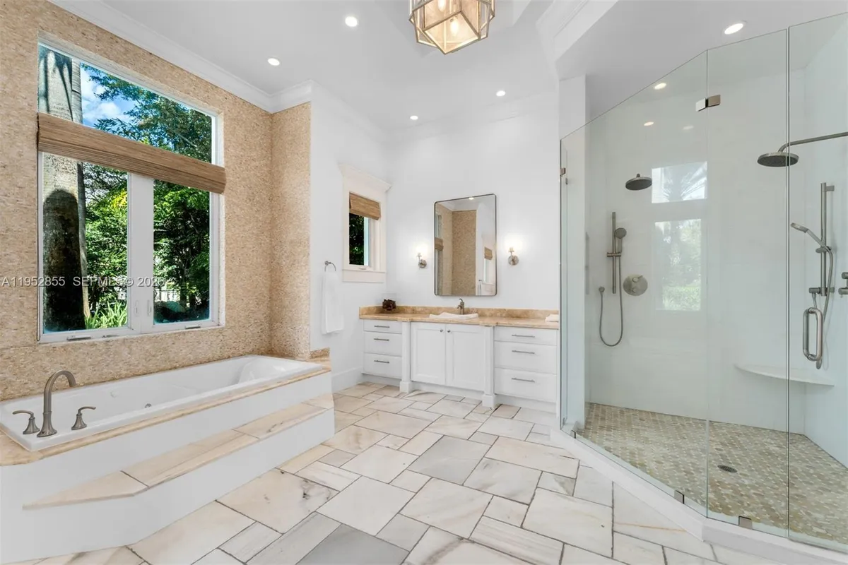 6650 SW 123rd St, Pinecrest FL 33156