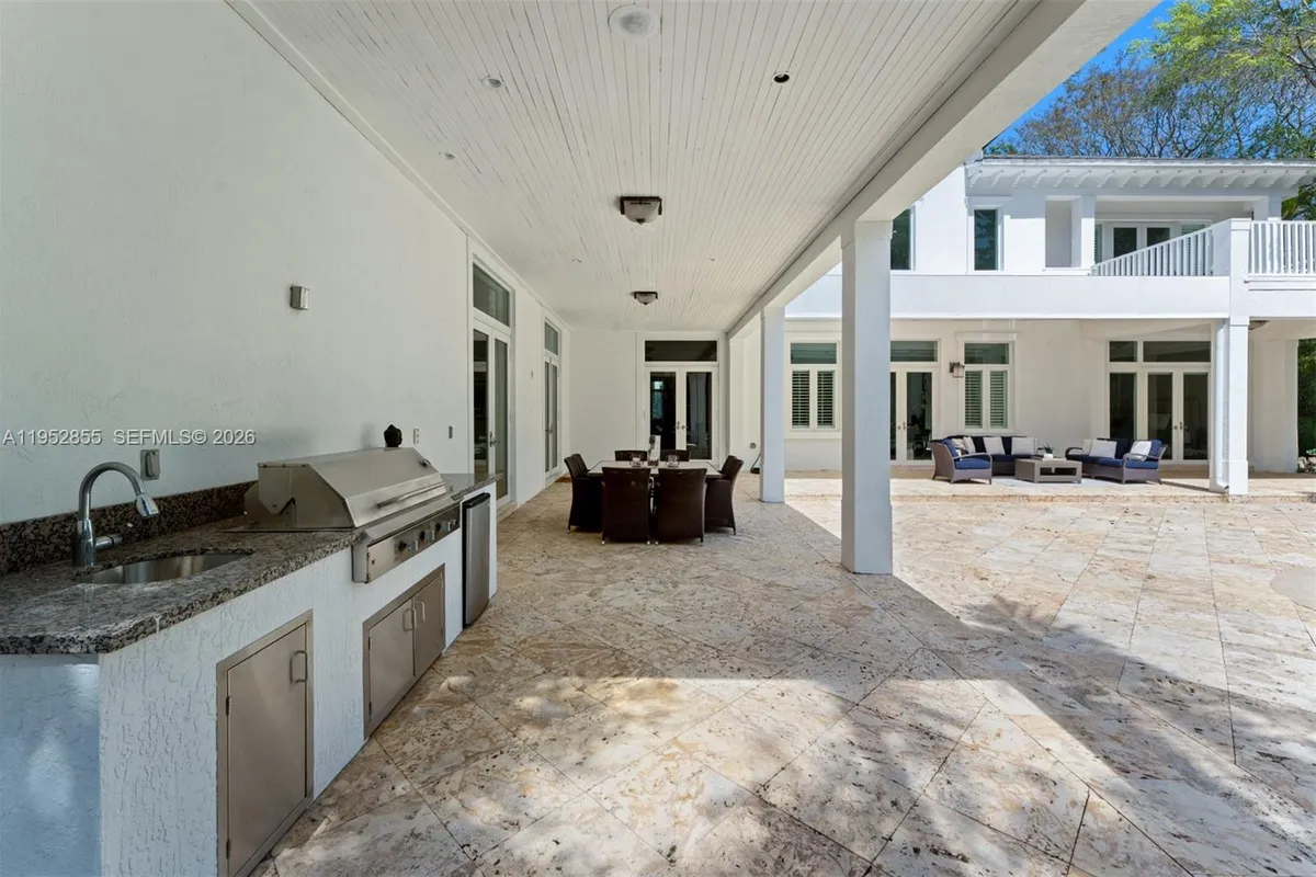 6650 SW 123rd St, Pinecrest FL 33156