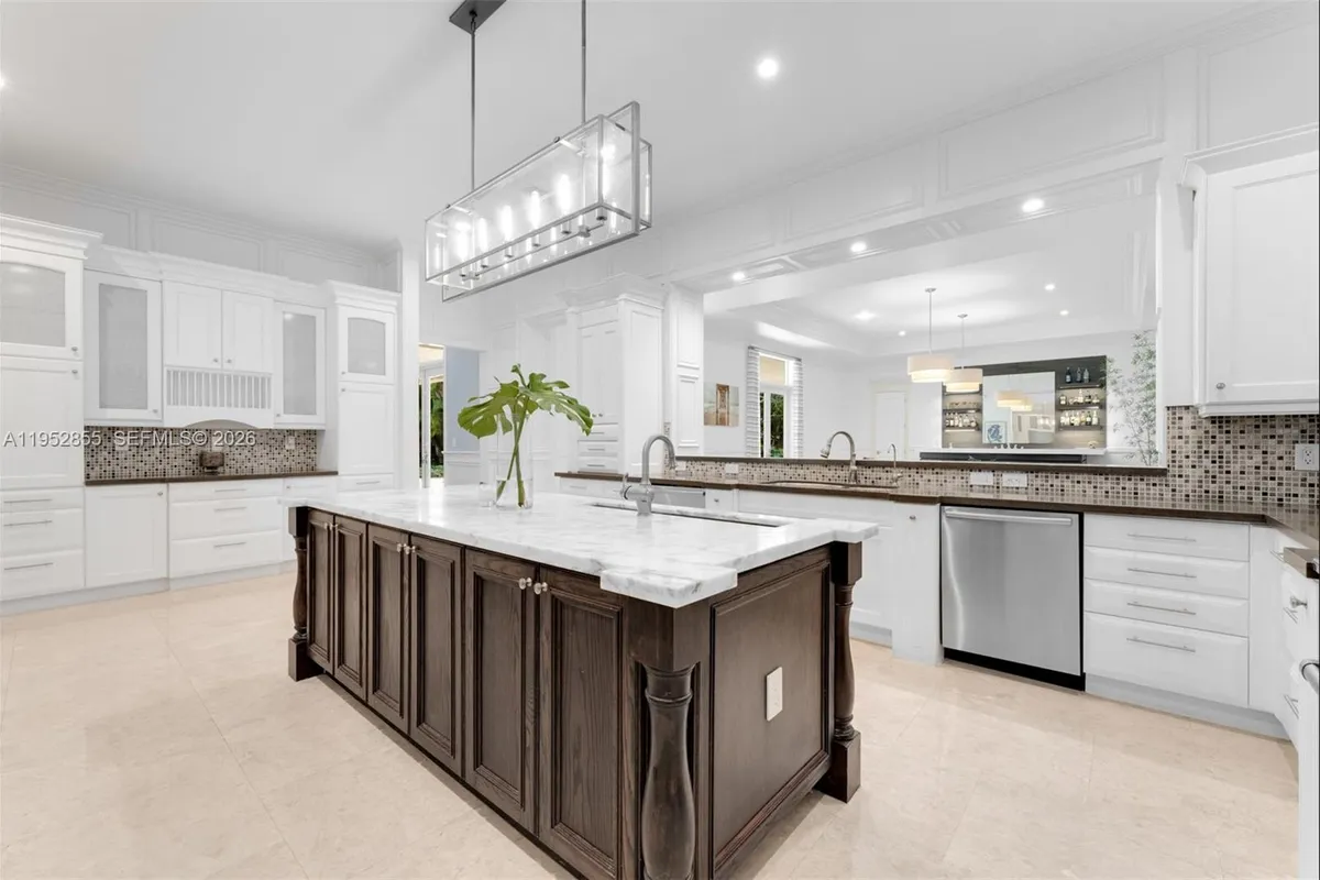 6650 SW 123rd St, Pinecrest FL 33156