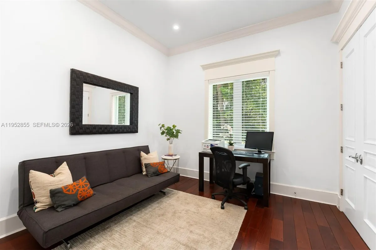 6650 SW 123rd St, Pinecrest FL 33156