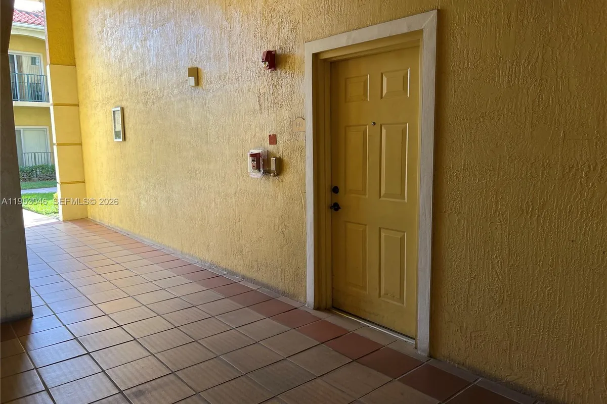 7290 NW 114th Ave # 7, Doral FL 33178