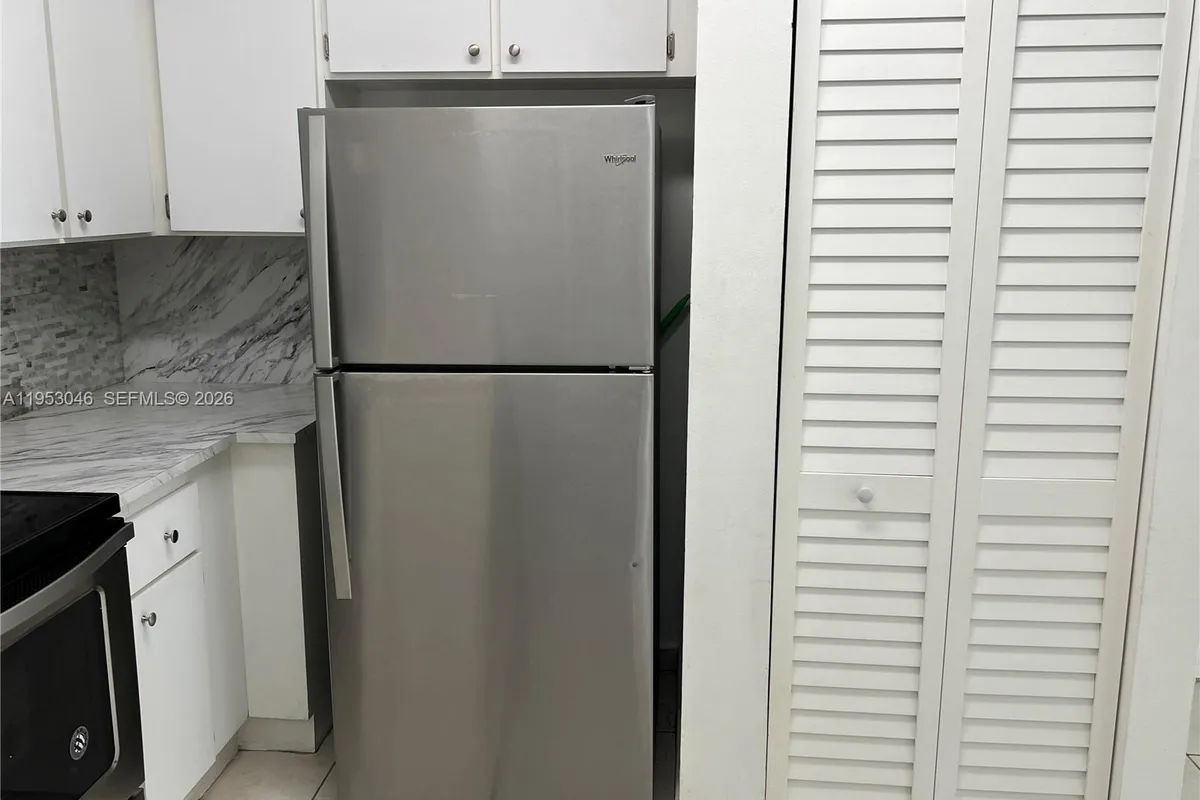 7290 NW 114th Ave # 7, Doral FL 33178