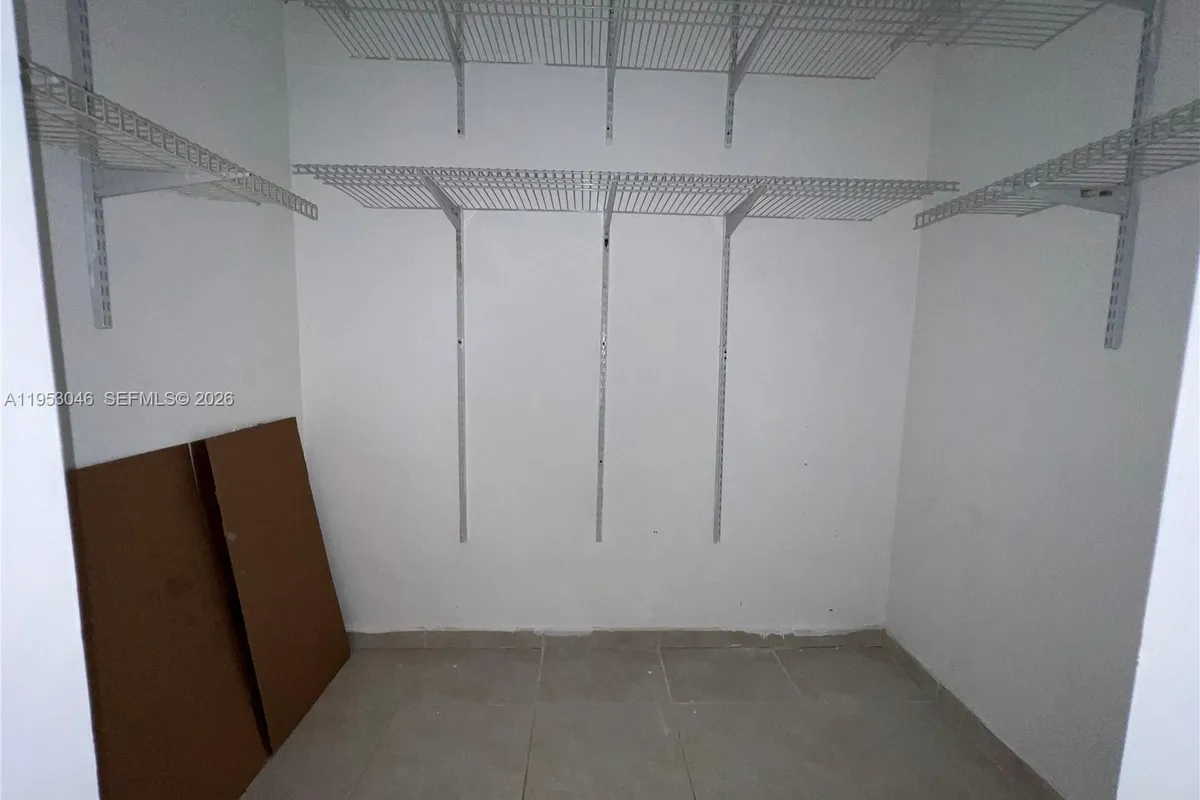 7290 NW 114th Ave # 7, Doral FL 33178