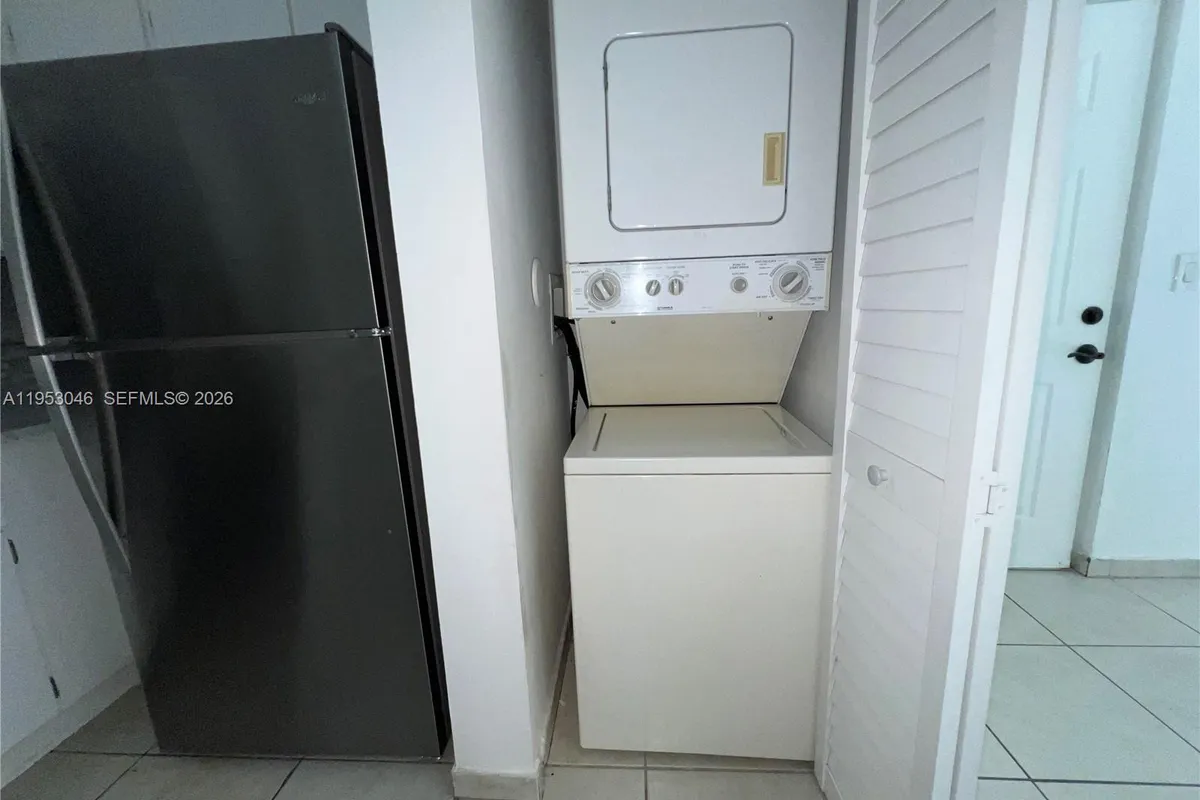 7290 NW 114th Ave # 7, Doral FL 33178