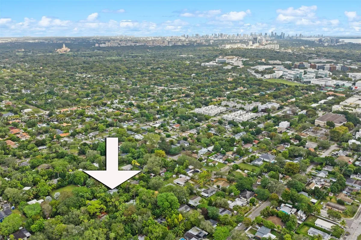 5942 SW 60th St, South Miami FL 33143