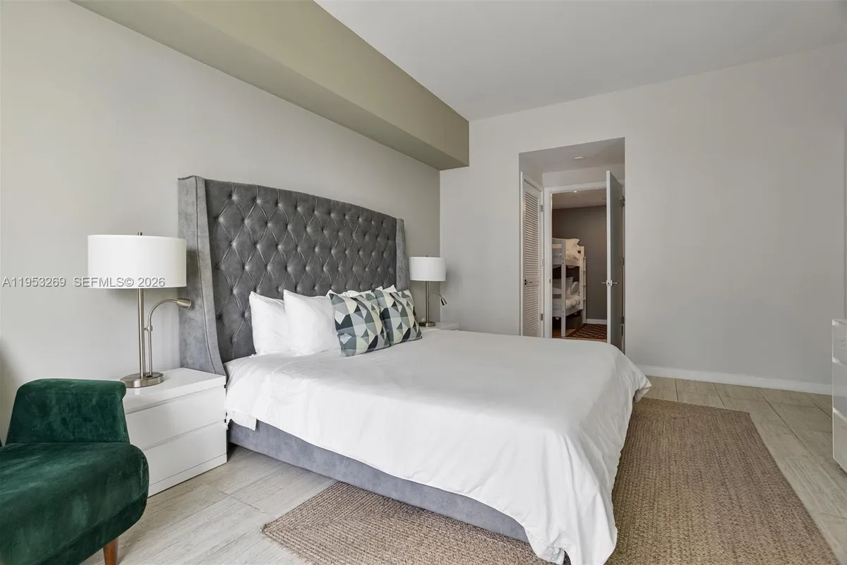 3900 Biscayne Blvd # 819, Miami FL 33137