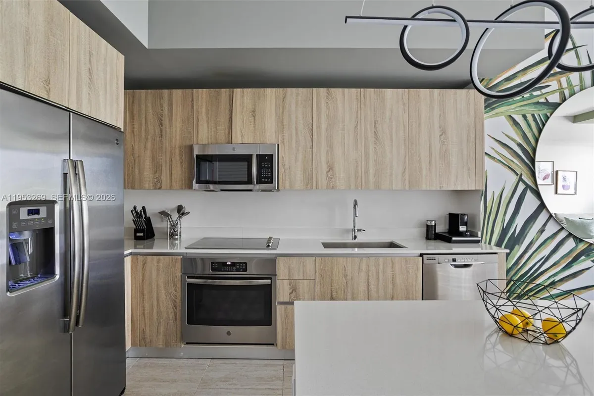 3900 Biscayne Blvd # 819, Miami FL 33137