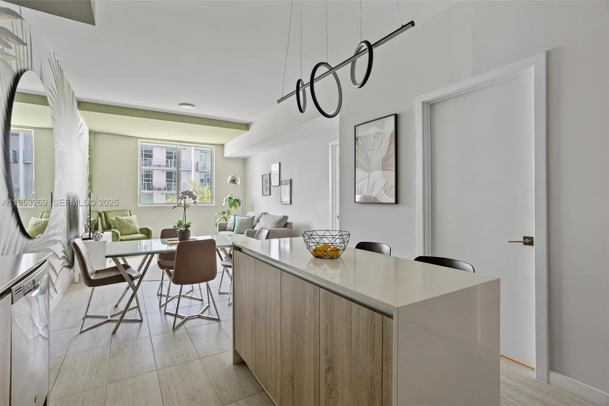 3900 Biscayne Blvd # 819, Miami FL 33137