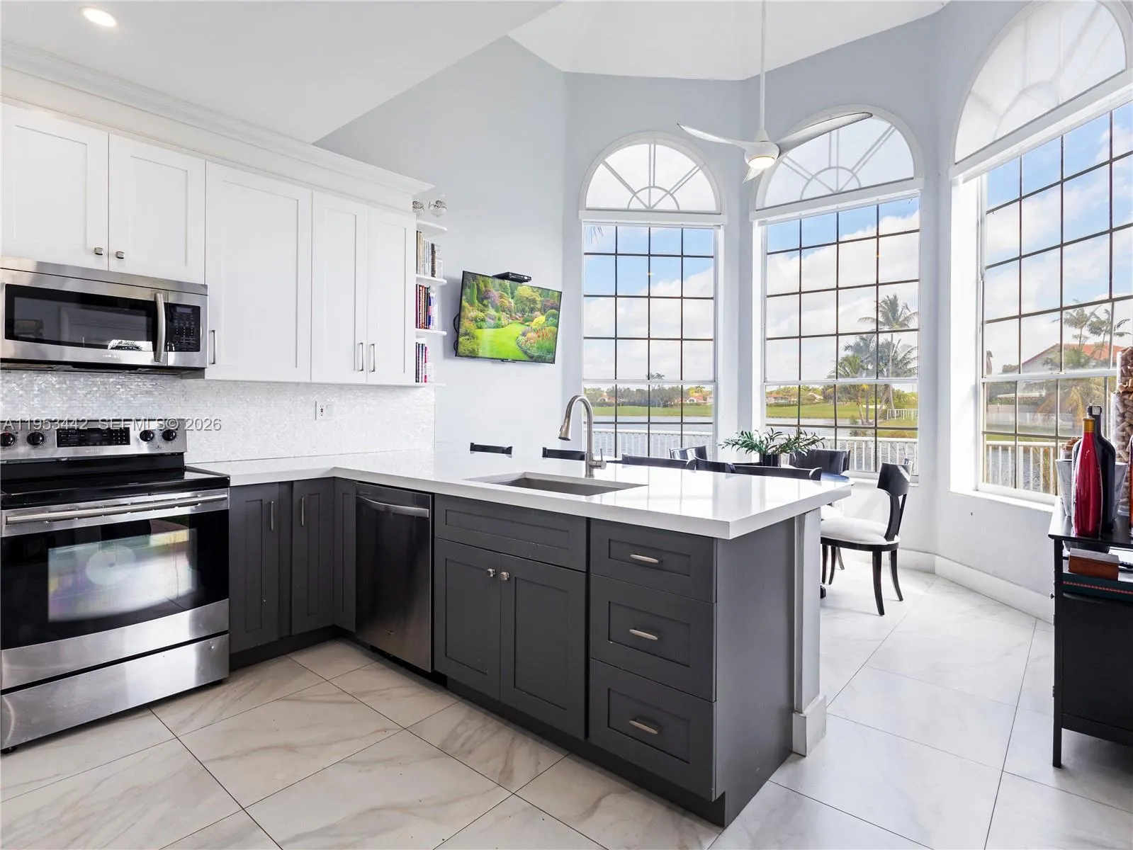 10465 NW 46th St, Doral FL 33178