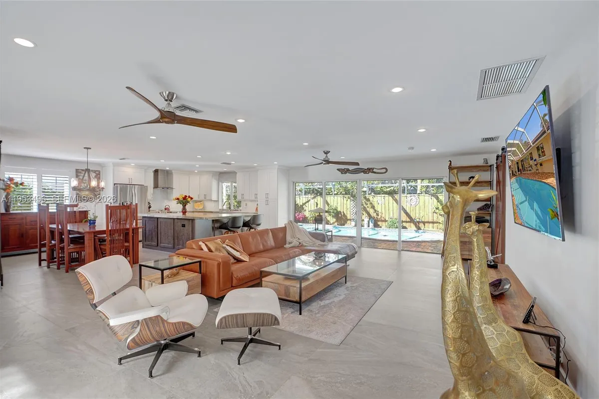 1237 Garfield St, Hollywood FL 33019