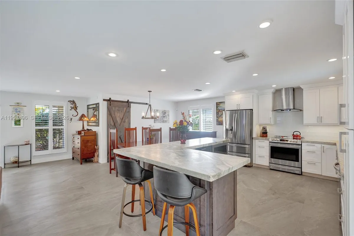 1237 Garfield St, Hollywood FL 33019