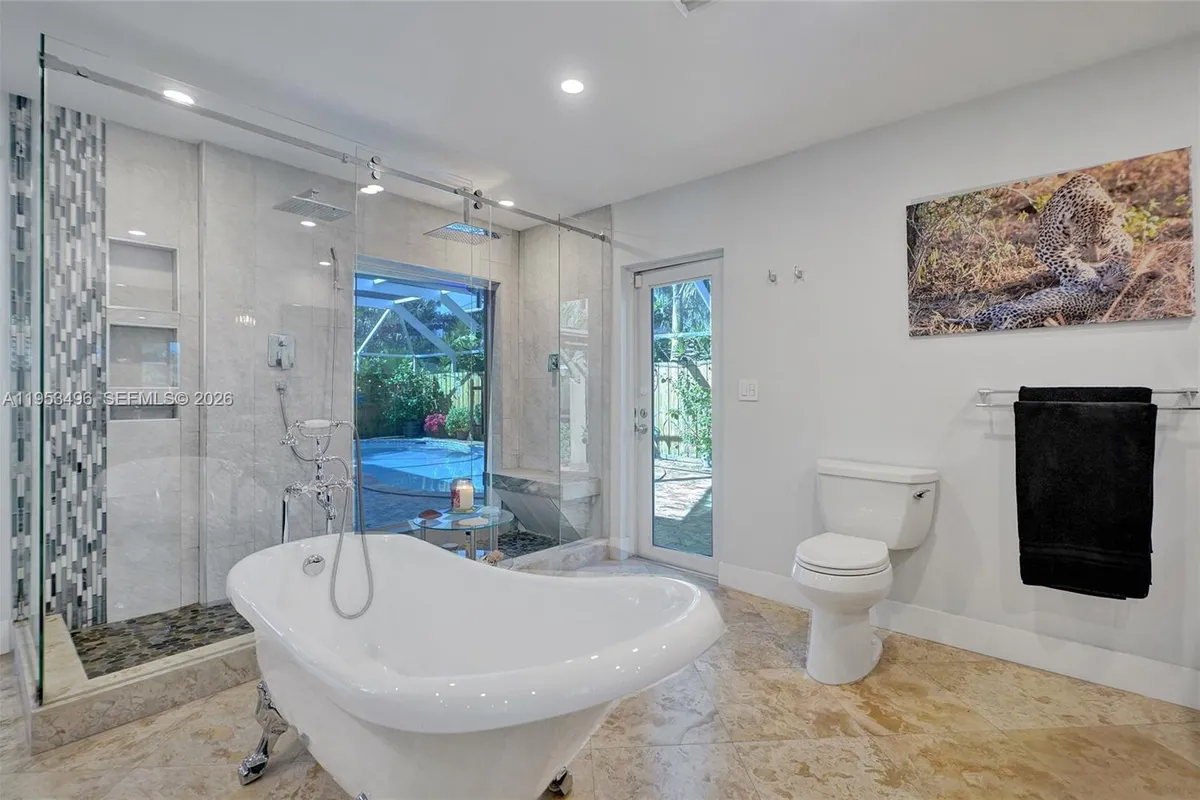 1237 Garfield St, Hollywood FL 33019