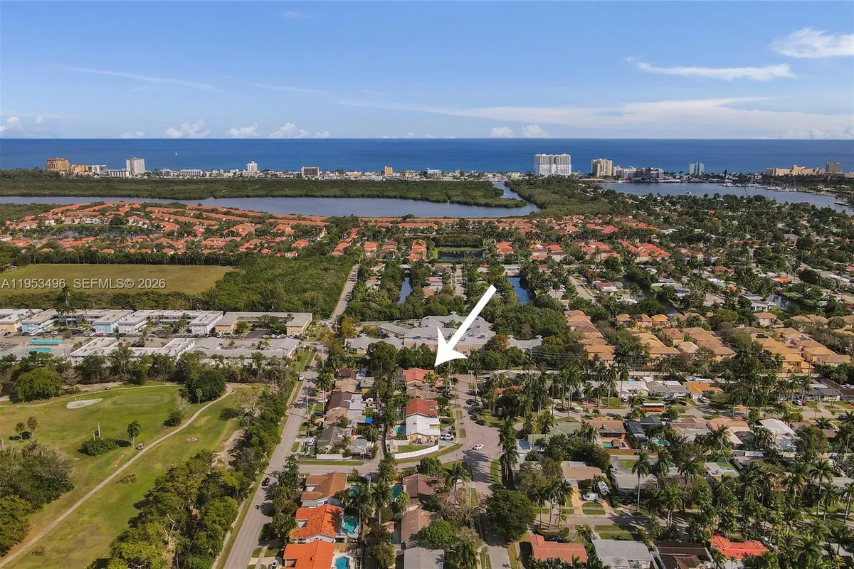 1237 Garfield St, Hollywood FL 33019