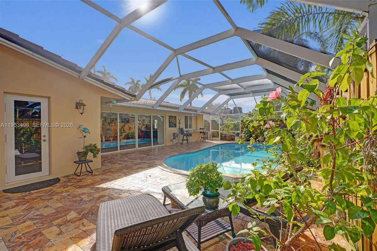 1237 Garfield St, Hollywood FL 33019