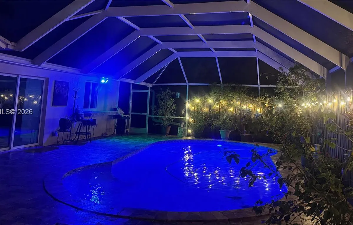 1237 Garfield St, Hollywood FL 33019