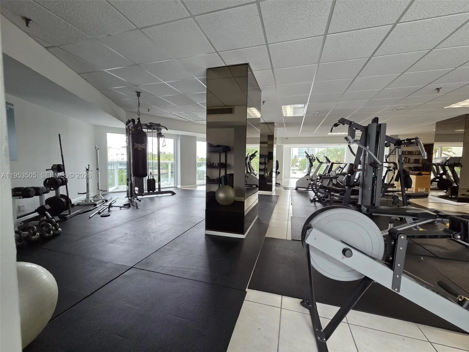 2401 Collins Ave # 609, Miami Beach FL 33140