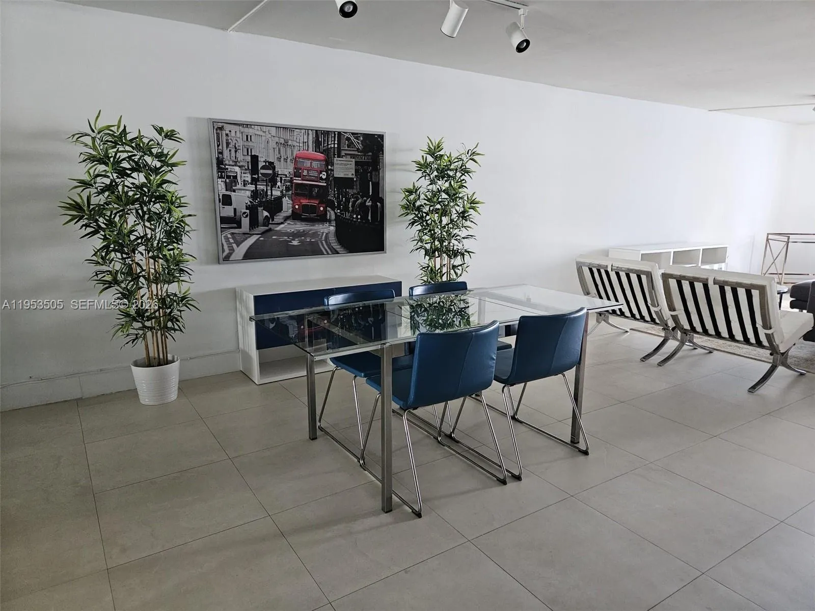 2401 Collins Ave # 609, Miami Beach FL 33140