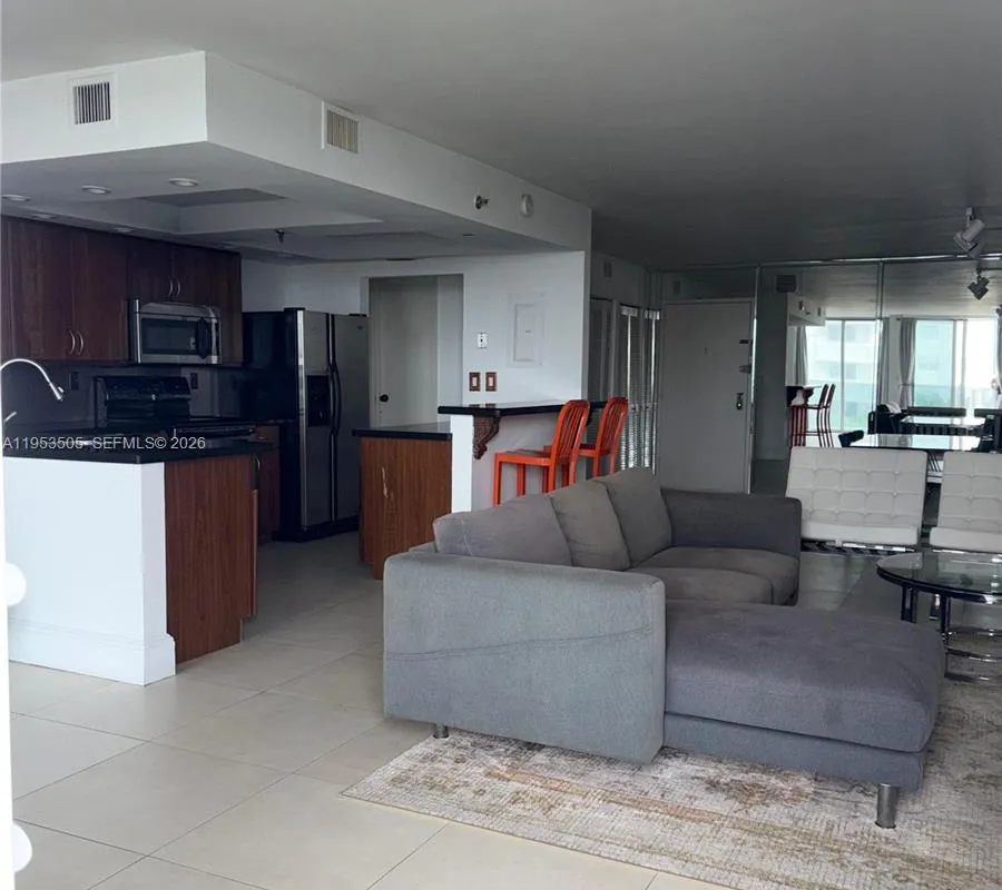 2401 Collins Ave # 609, Miami Beach FL 33140