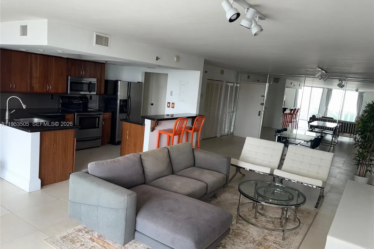 2401 Collins Ave # 609, Miami Beach FL 33140