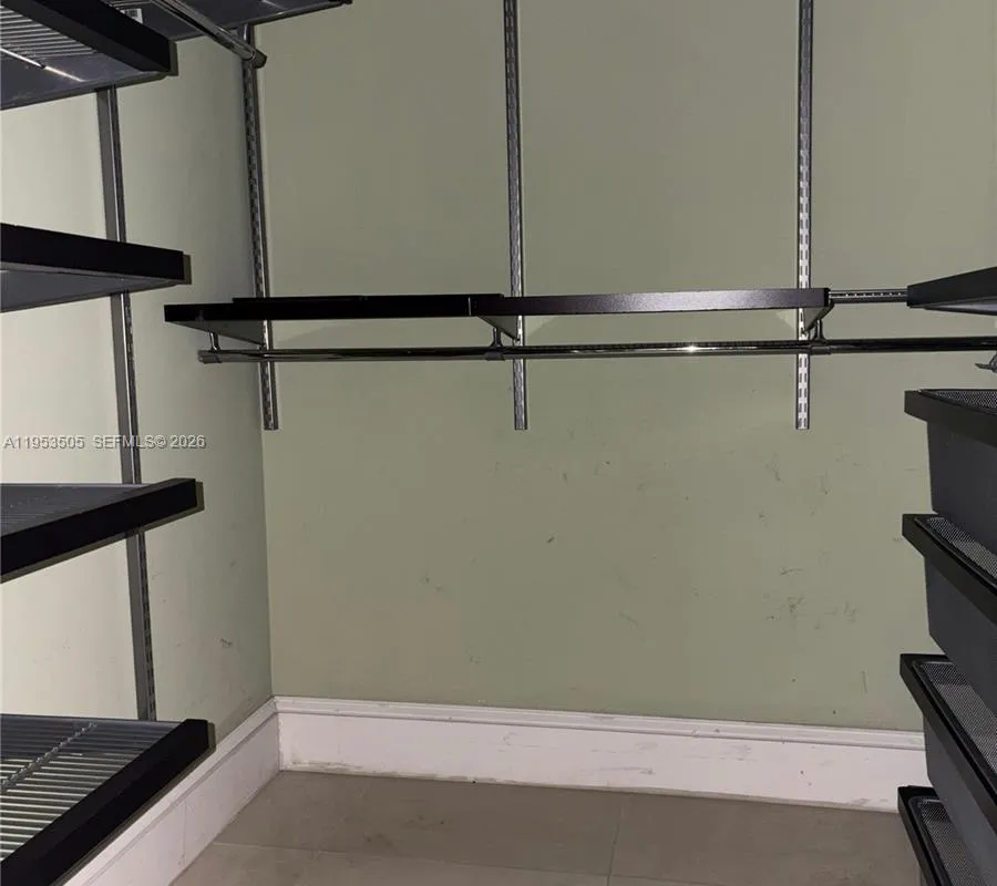 2401 Collins Ave # 609, Miami Beach FL 33140