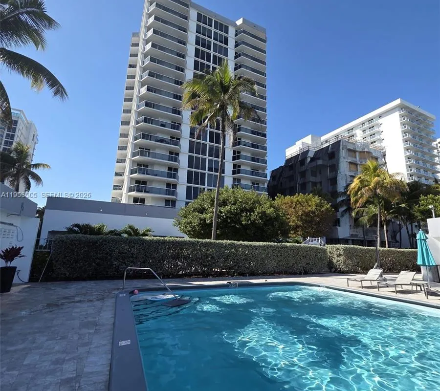 2401 Collins Ave # 609, Miami Beach FL 33140