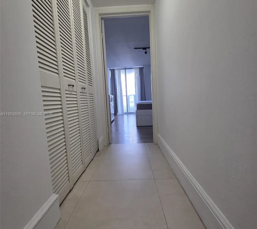 2401 Collins Ave # 609, Miami Beach FL 33140