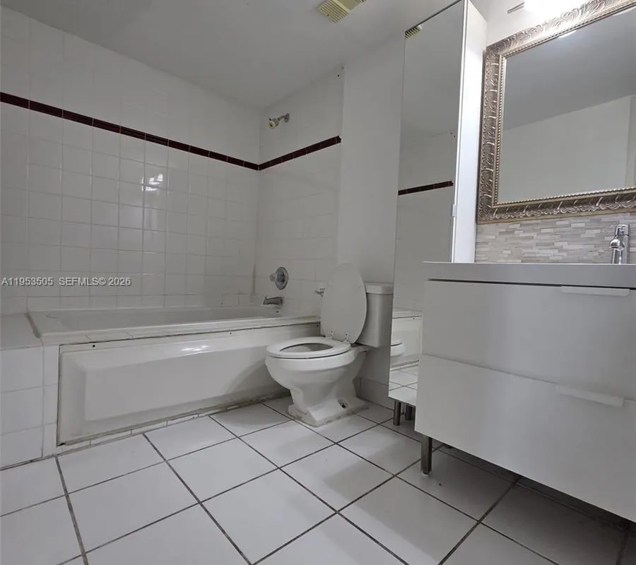 2401 Collins Ave # 609, Miami Beach FL 33140