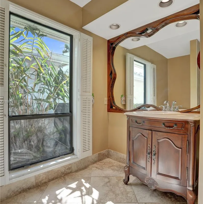 17115 Bay St, Jupiter FL 33477