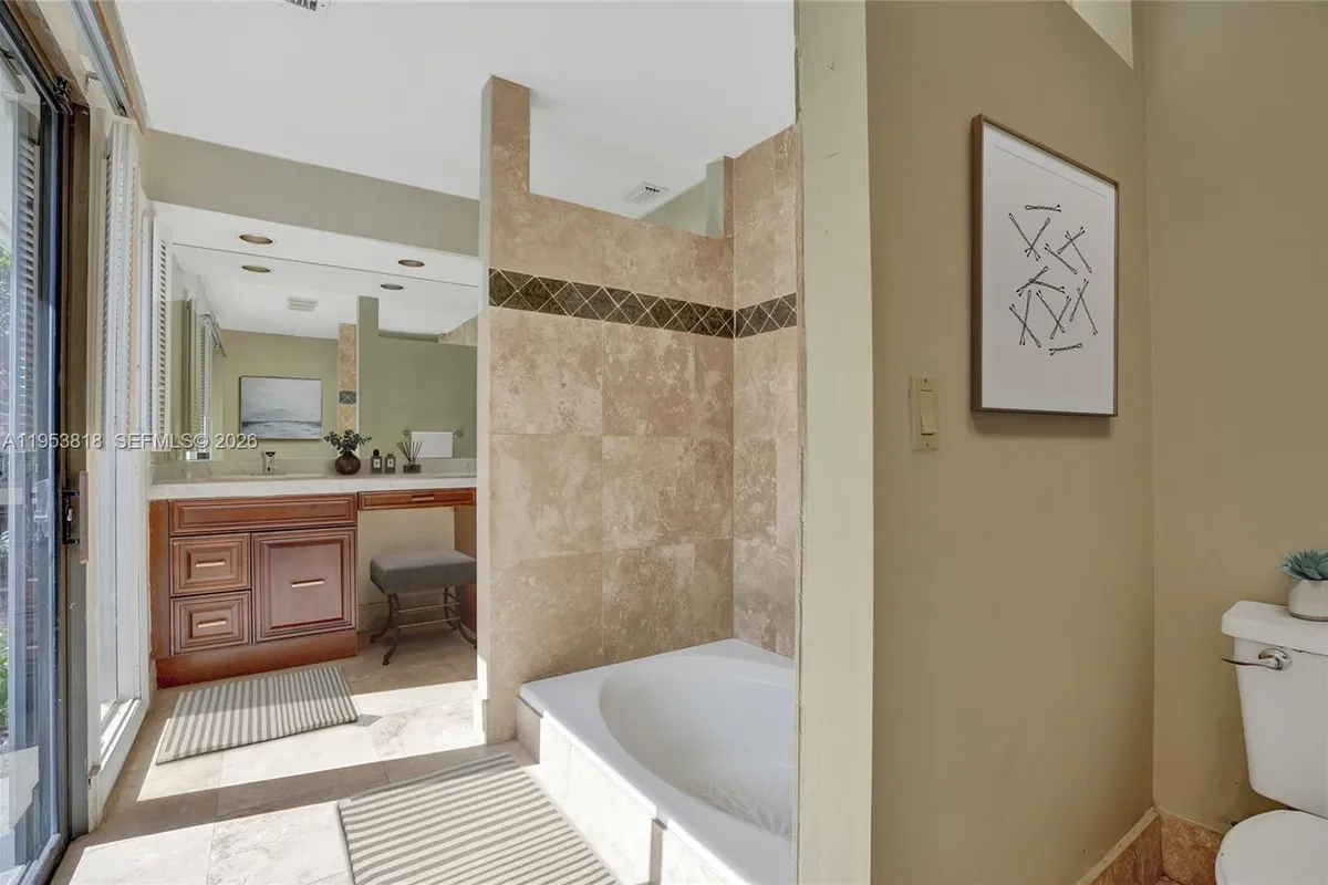 17115 Bay St, Jupiter FL 33477