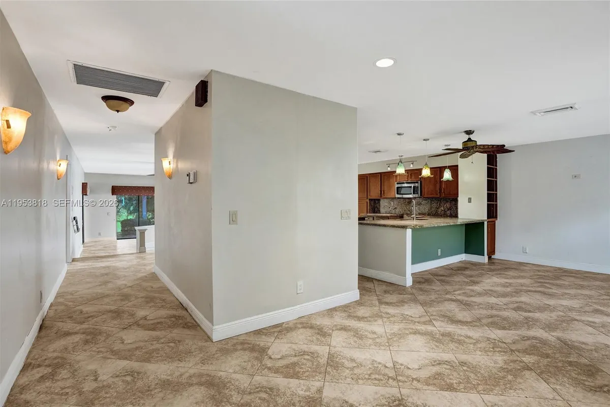 17115 Bay St, Jupiter FL 33477