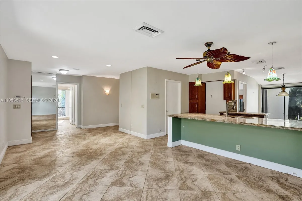 17115 Bay St, Jupiter FL 33477