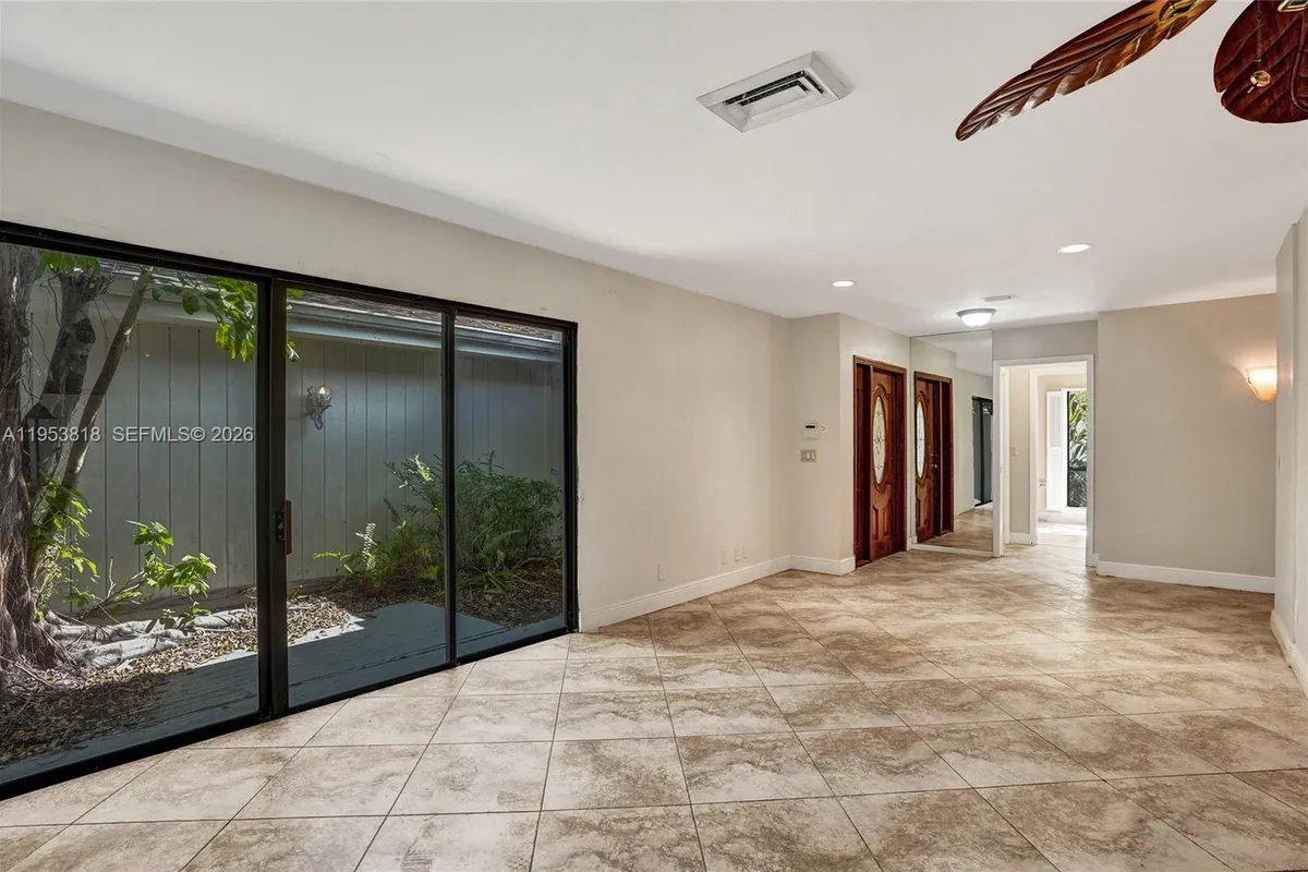 17115 Bay St, Jupiter FL 33477