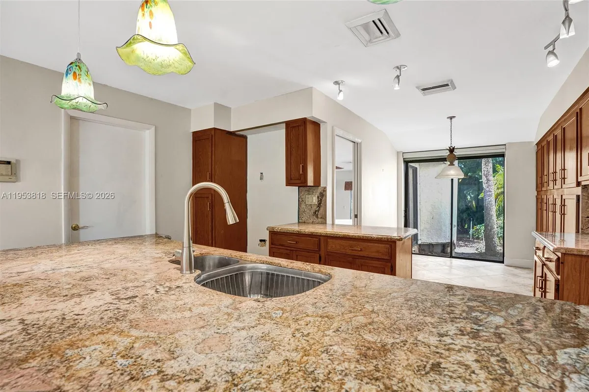 17115 Bay St, Jupiter FL 33477