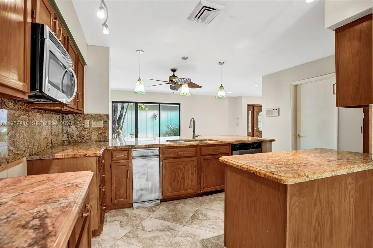 17115 Bay St, Jupiter FL 33477