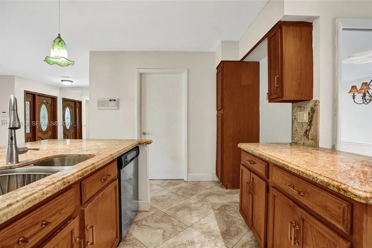 17115 Bay St, Jupiter FL 33477