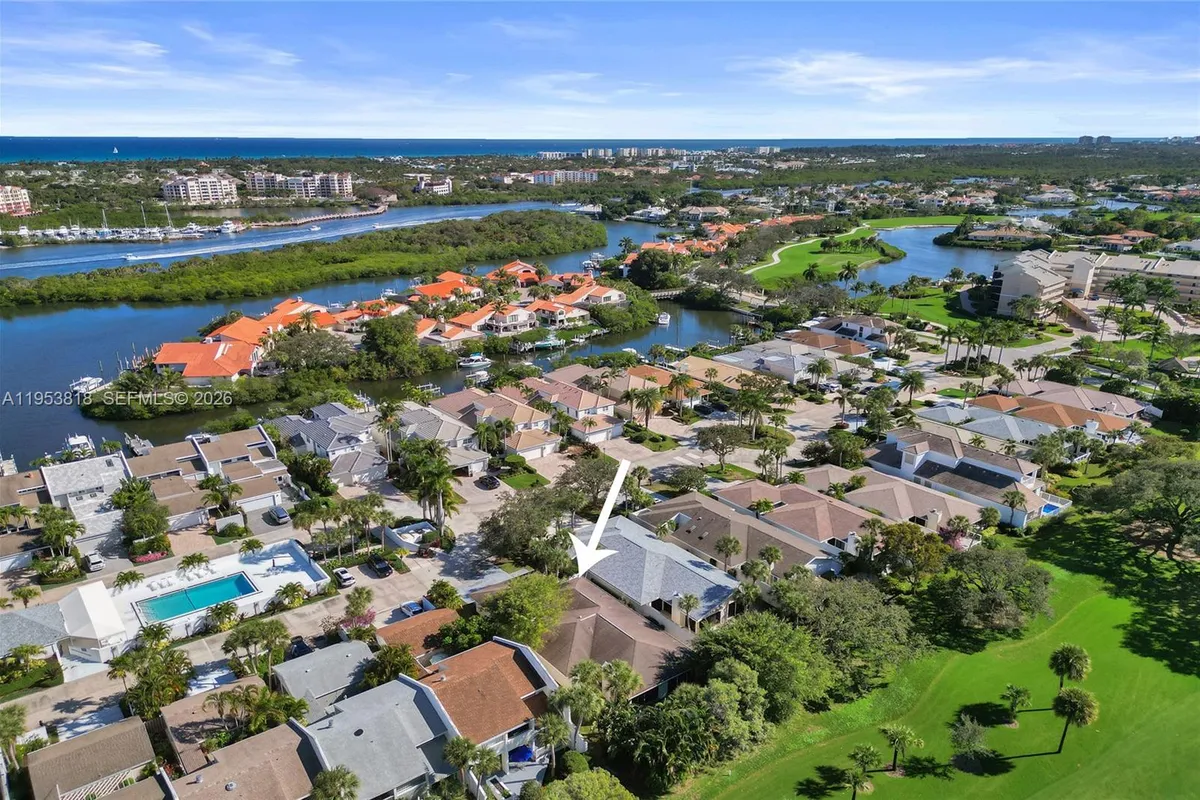 17115 Bay St, Jupiter FL 33477