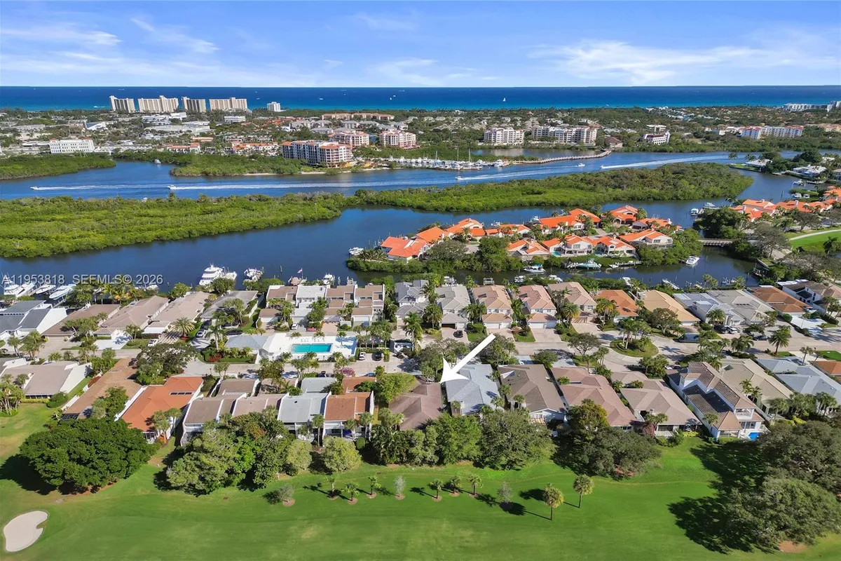 17115 Bay St, Jupiter FL 33477