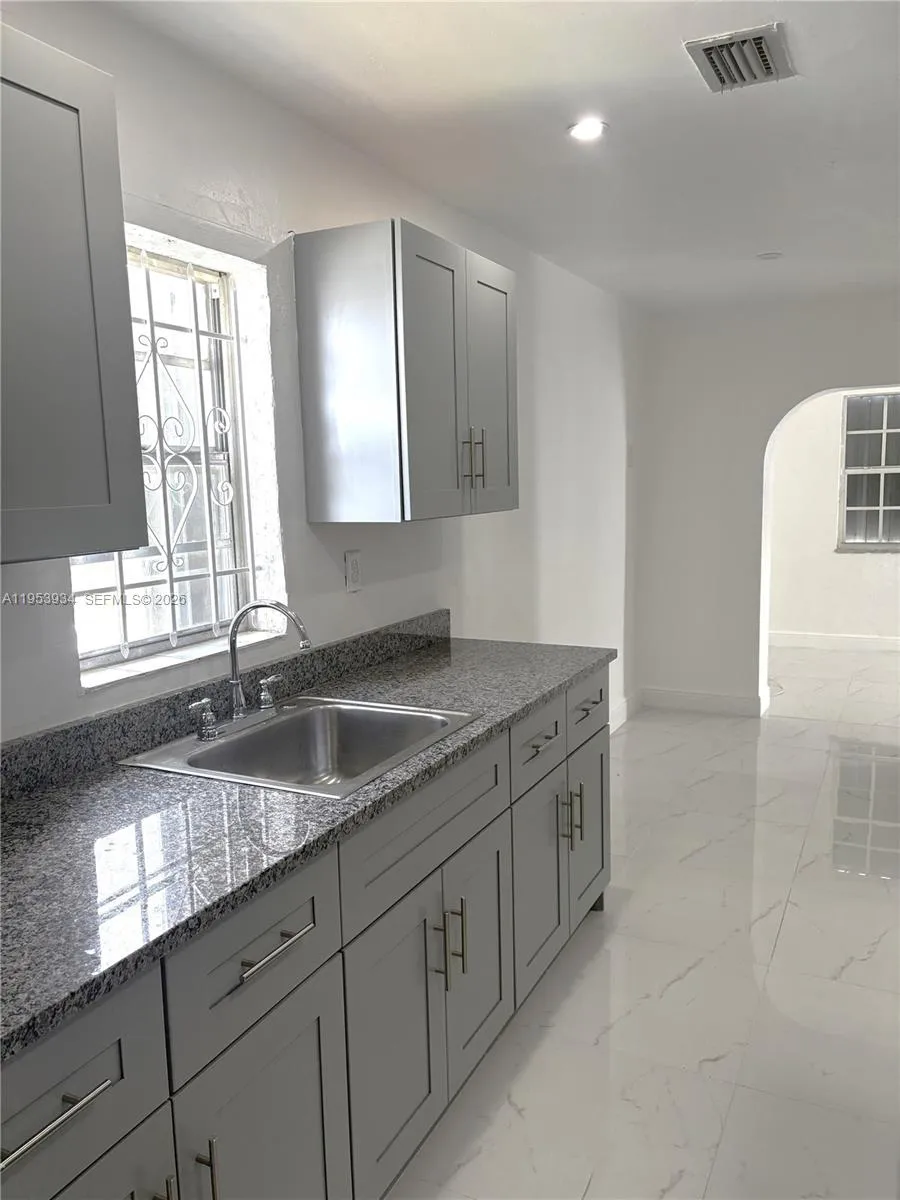 2993 NW 191st Ter, Miami Gardens FL 33056