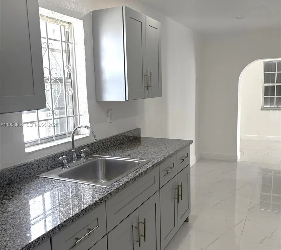 2993 NW 191st Ter, Miami Gardens FL 33056